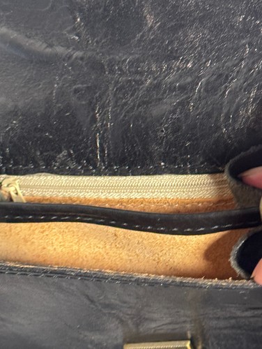 FLORENCE of ITALY Handcrafted Blk Italian Leather, Lockable, Crossbody Bag, EUC - Picture 9 of 11