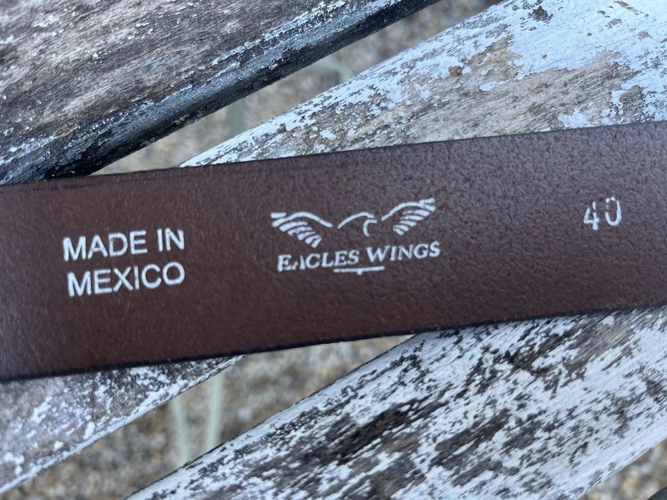 LFGM!  Bonito cinturón de cuero marrón marca New York Mets talla 40 Foto 3 de 4