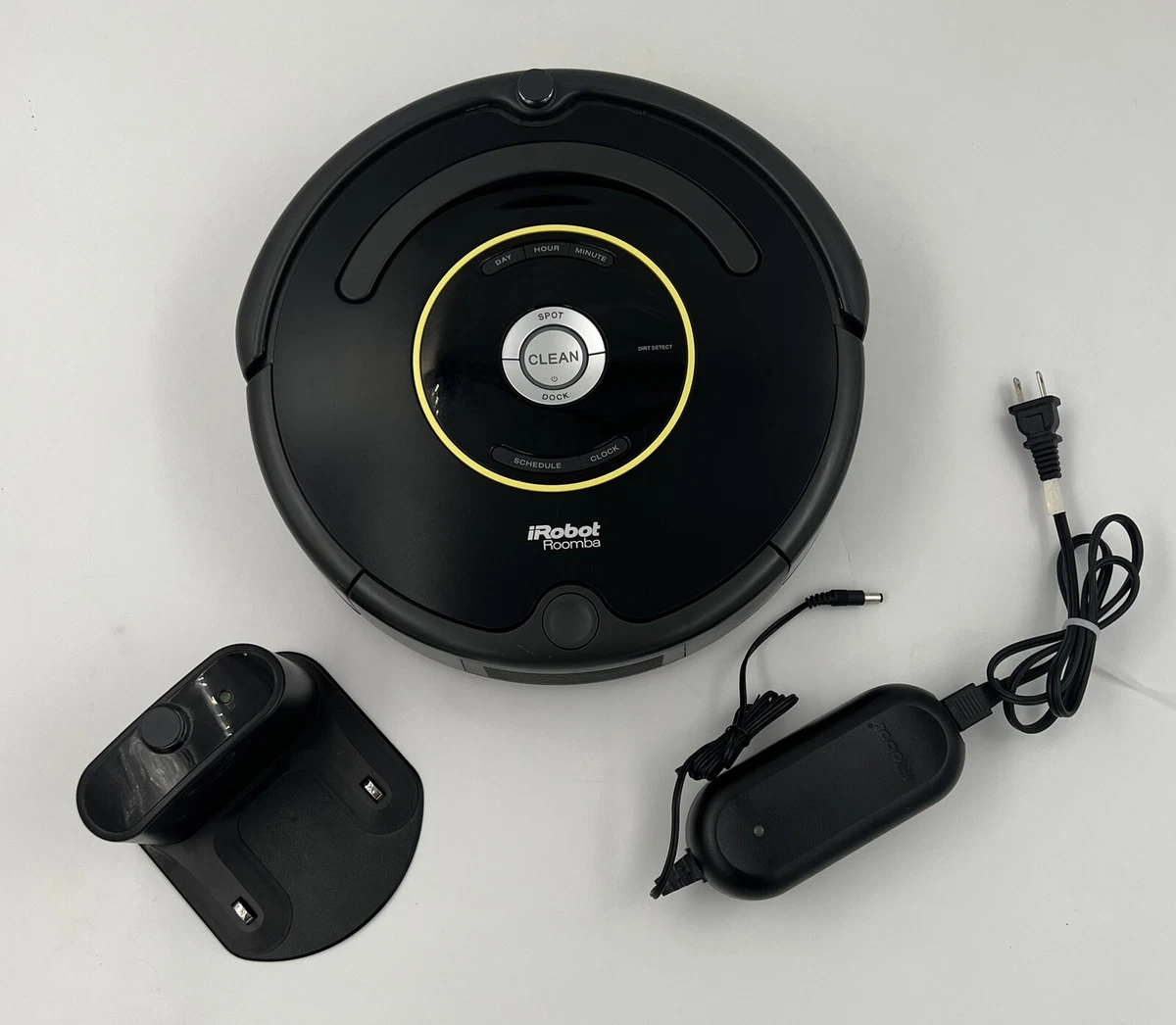 iRobot Roomba 650 Vacuum Cleaner Robot w Charging Dock & Box automatic  robotic 885155003430