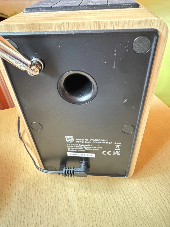 Philips TAR5005/10 – DAB+/FM Radiowecker – Holzoptik – sehr guter Zustand - Bild 3 von 4