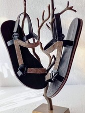 Pre-owned BLACK STRAPPY FLAT SANDALS With Rhinestones. Size 8. S-F. NM 4