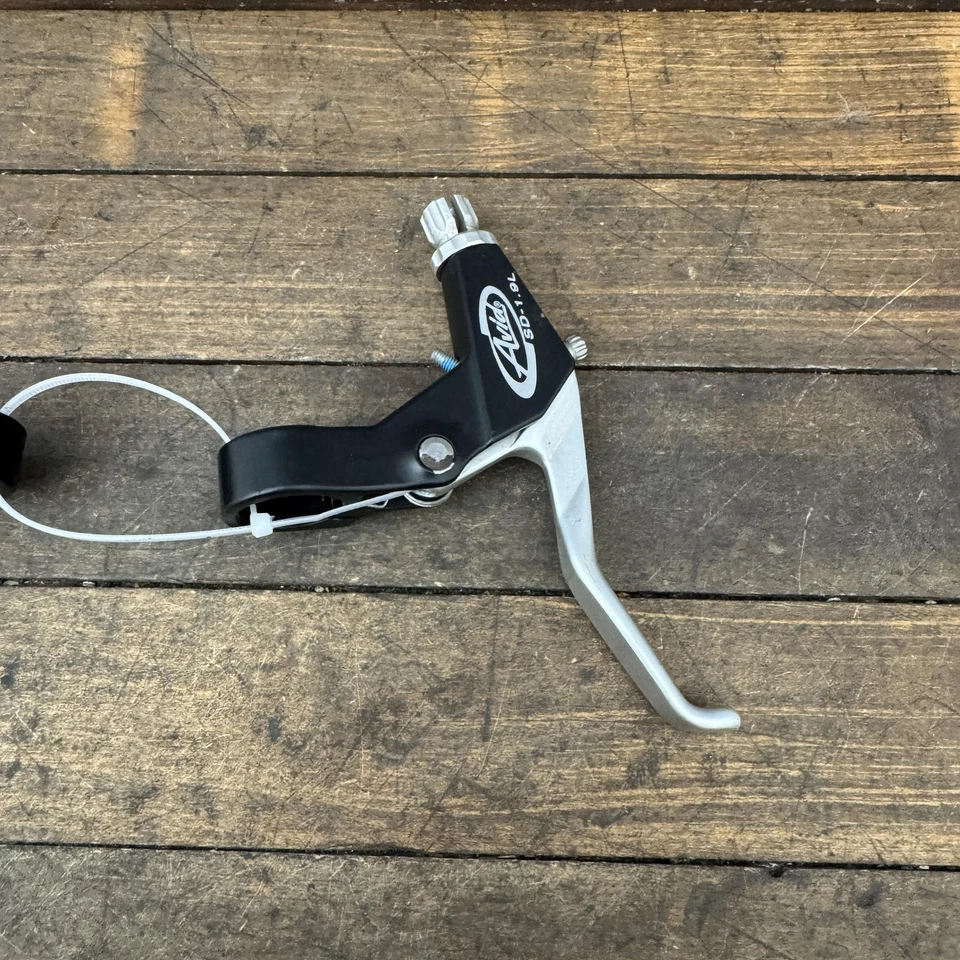 Avid SD-1.9L V-Brake Linear Pull Brake Levers Pair MTB Black Silver Left Right - Image 3 of 4