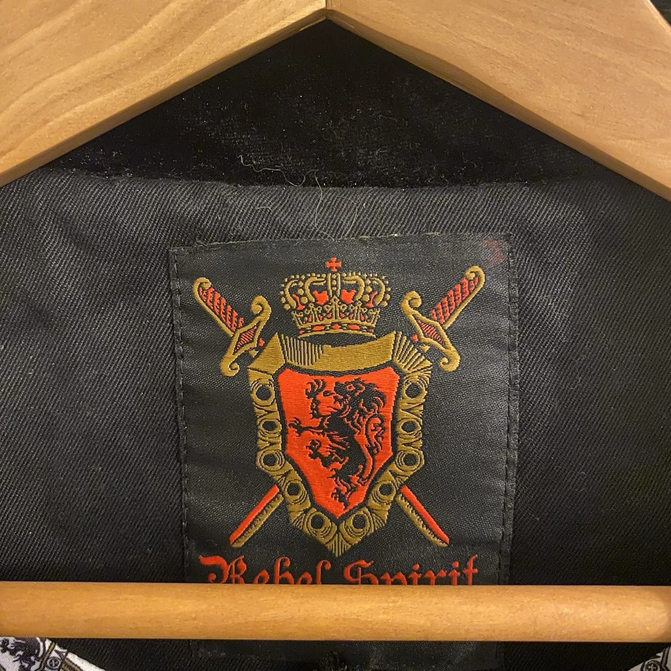 Rebel Spirit - A Royal Way of Life | Chaqueta de traje de diseñador negra talla grande GQ Foto 4 de 4