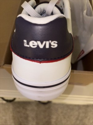 Levi's Men's Deacon White 9.5 Sneakers, new in box