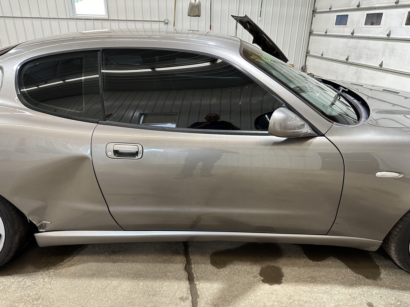 04 MASERATI PASSENGER RIGHT FRONT DOOR SHELL GRIGIO NUVOLARI SILVER 290617