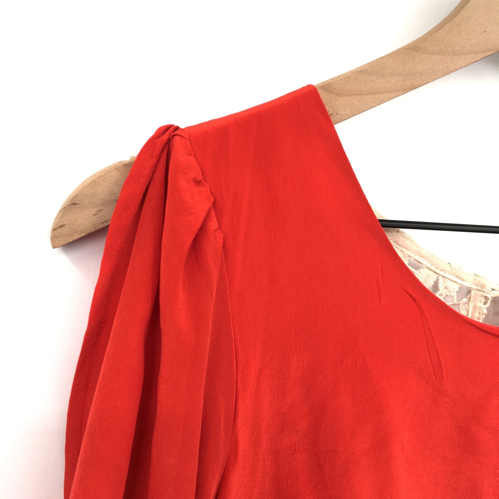 STITCH & KNOT Silk & Cotton Lace ButtonBack Blouse b… Gem