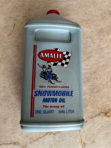 Vintage AMALIE SMOWMOBILE OIL PENNSYLVANIA Plastic 1 Quart Full Sled - Picture 3 of 5