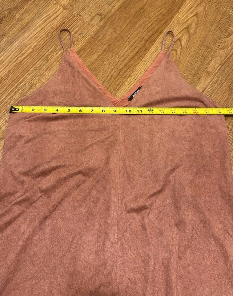 Camiseta regata Azalea média rosa camurça gola V sem alças - Imagem 4 de 4