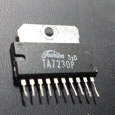 TA7230P TOSHIBA DUAL AUDIO POWER AMPLIFIER 10 PIN 24V / 1,5A