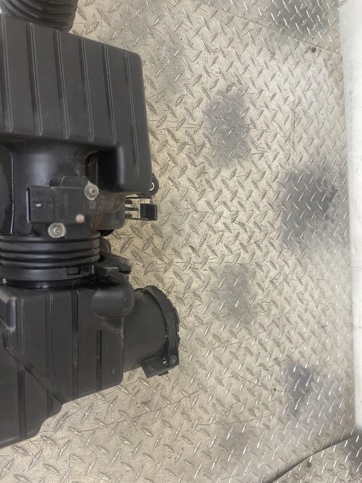 Conjunto de caja de filtro de aire Honda Insight 10-14 probado OEM Foto 2 de 4