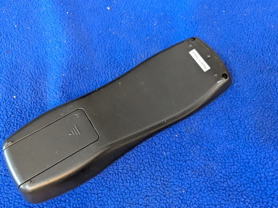 Controle remoto de entretenimento 2008-2018 Cadillac Escalade fabricante de equipamento original Nissan encosto de cabeça - Imagem 2 de 3