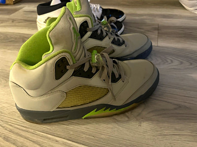 Jordan Air Jordan 5 Men s Mid Top Lace-Up Basketball Sneakers Gray/Green