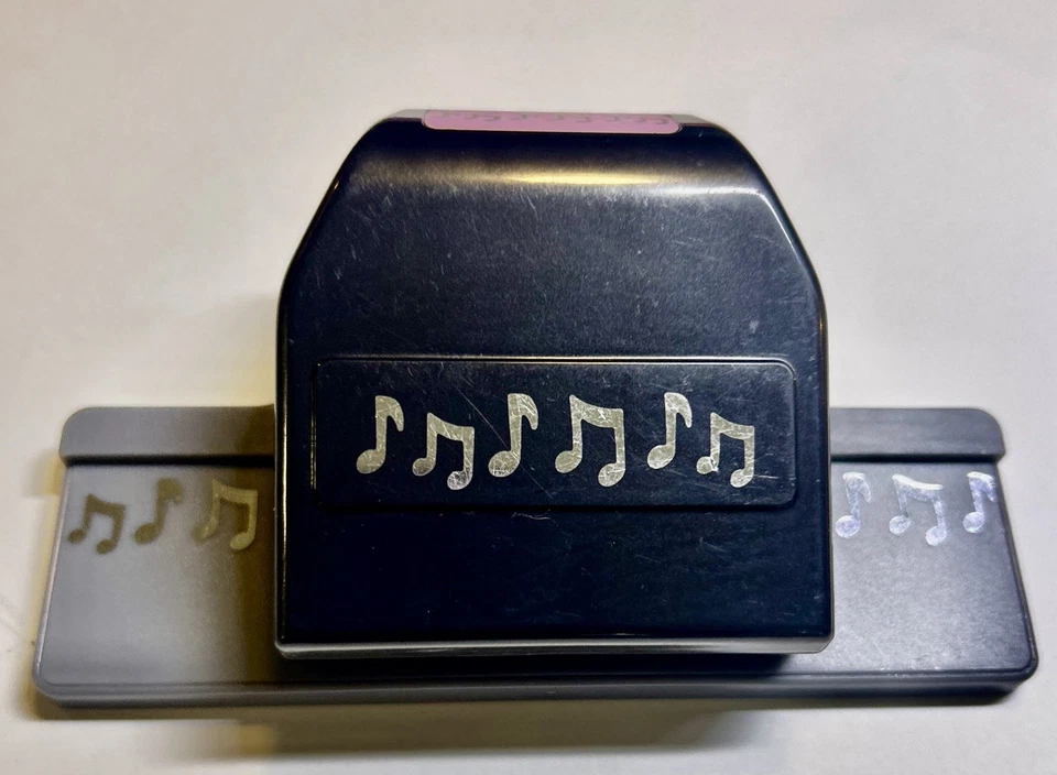 EK Success EK Tools Edger Puncher - Musical Notes - Image 2 of 4