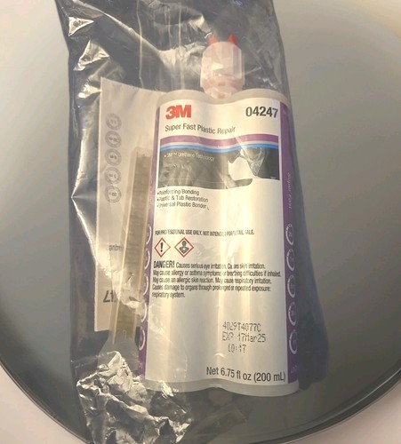 3M 04247 Super Fast Plastic Repair Automotive Bonding (200 mL)