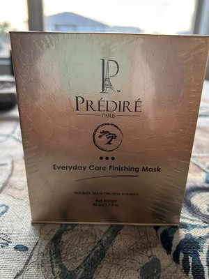 PRÉDIRÉ PARIS | Everyday Care Finishing Mask with Red Light Therapy Device