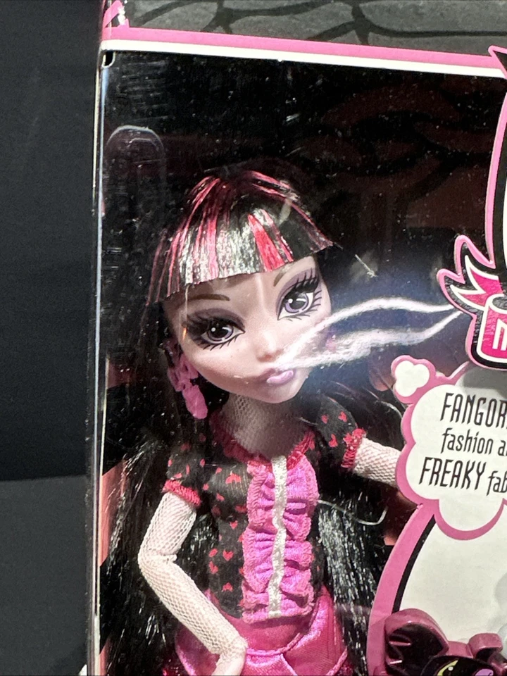 MONSTER HIGH KILLER STYLE DAY AT THE MAUL DRACULAURA DOLL MATTEL - Image 4 of 4