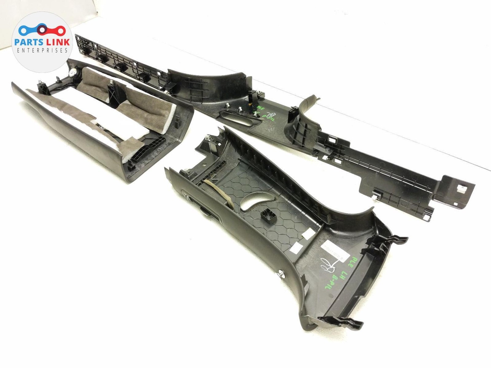 Bentley Bentayga 2016-2020 Left Trim panels Set
