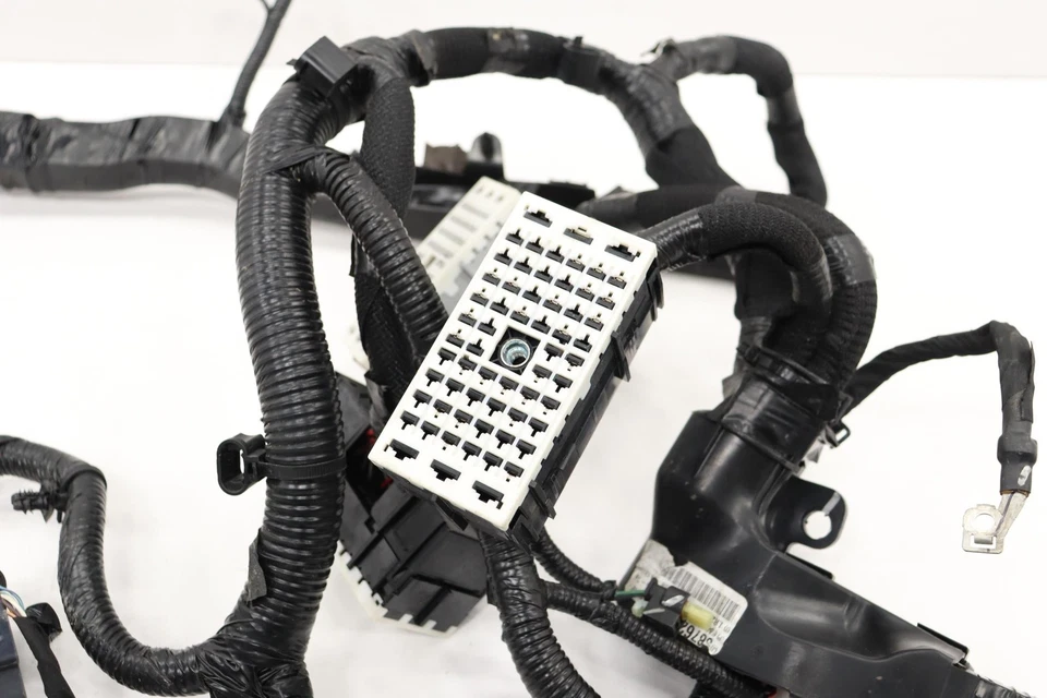 Chrysler Voyager 2020 3,6 L motor tren motriz cableado arnés fabricante de equipos originales 68445823A Foto 2 de 4