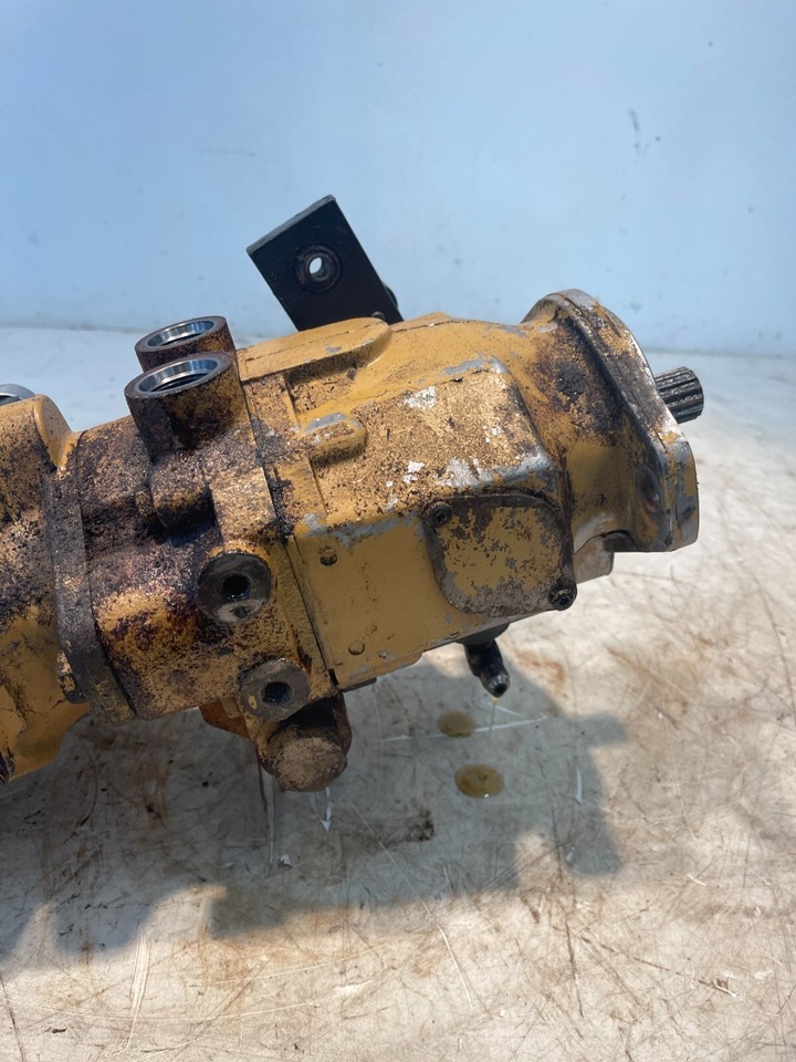 New Holland L565 Skid Steer Loader Hydraulic Drive Pump Assembly eBay