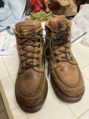 BROWN DISTRESSED MADE IN ENGLAND DR. MARTENS AIR WAIR  display picture 1