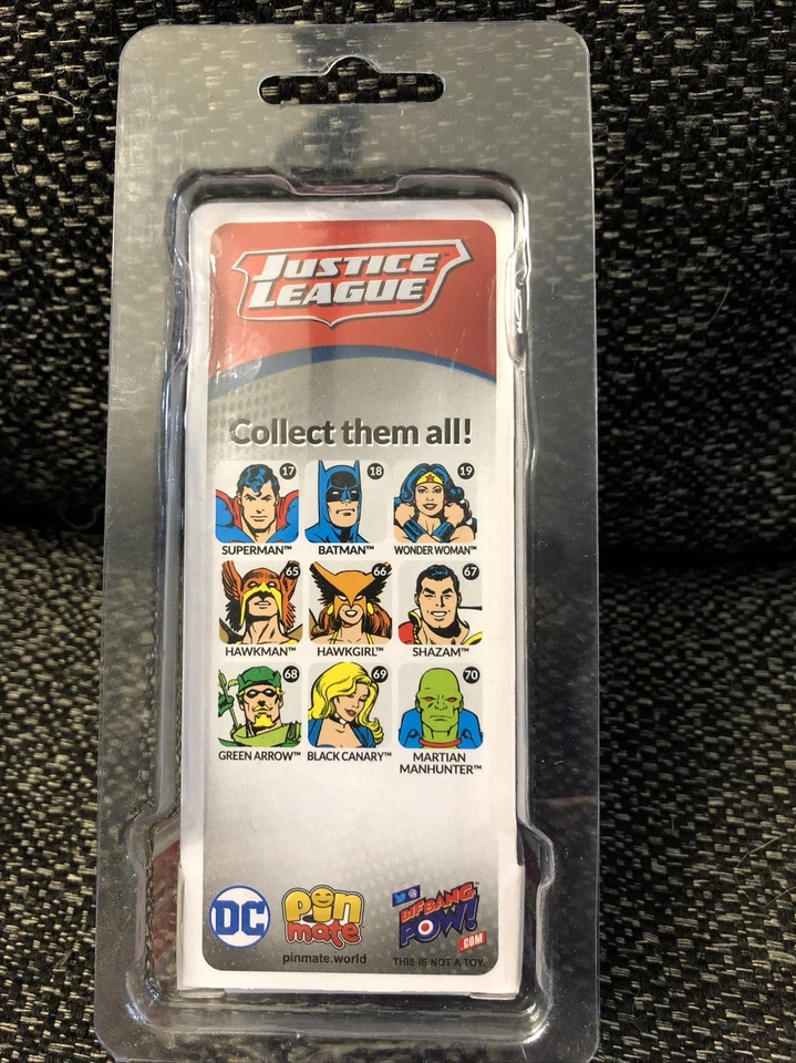 Figura de madera Green Arrow Pin Mate Bif Bang Pow Nuevo Universo DC Foto 2 de 2