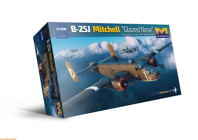 HK Model 01F008 1/48 B-25J Mitchell `Glazed Nose` (Plastic model)
