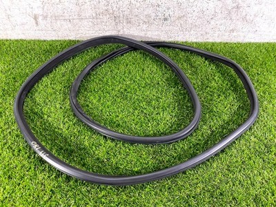 14-23 INFINITI Q50 REAR RIGHT RH PASS DOOR BODY SIDE WEATHERSTRIP SEAL OEM