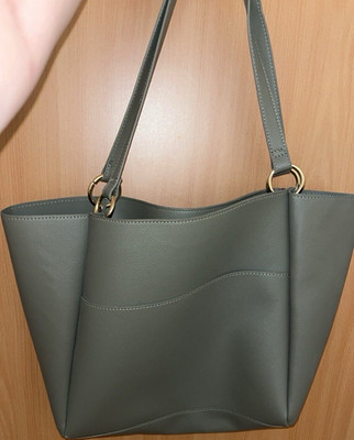 Zara Damen Schultertasche Khaki Green Kunstleder