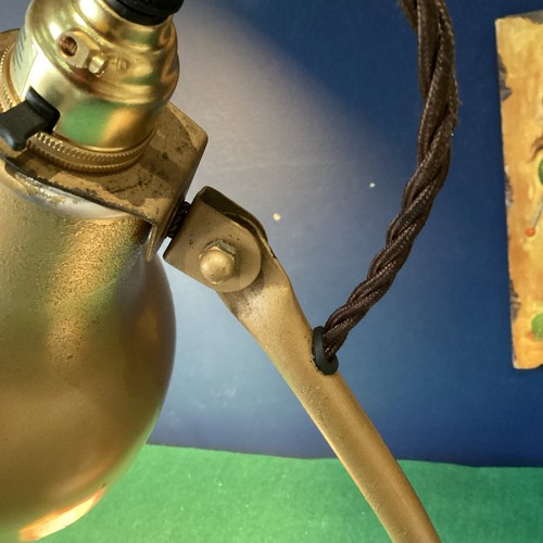 The Victor C Betta Desk Lamp, Angle-poise Lamp Most Adjustable In its Day - Picture 5 of 21