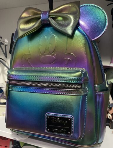 Mini mochila y billetera Loungefly Minnie Mouse pulida al aceite rosa a la moda exclusiva - Imagen 3 de 9