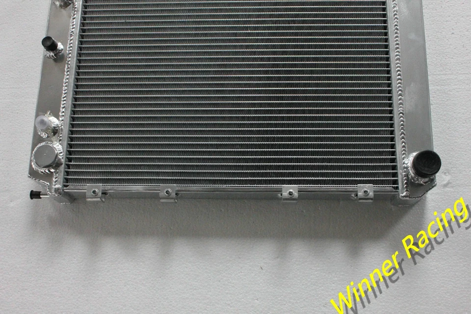 Radiador de aluminio PARA VOLVO 240/242/244/245/264/265/740/745/760/780/940/DL/GLE Foto 2 de 4