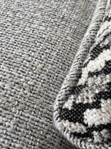 Ashley Furniture Accent Throw Pillows - Set of 3 15x15x6 - Picture 4 of 6