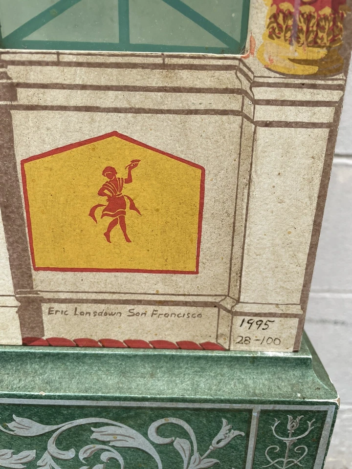 VITRINA DE CURIOSIDADES FRANCESA RENACENTISTA ESTILO FORNASETTI DE ERIC LANSDOWN Foto 4 de 4