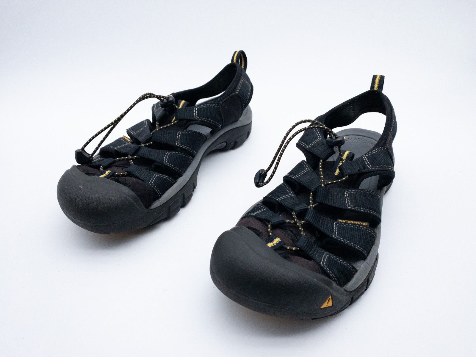 KEEN Hombre Sandalia para Senderismo Zapatos de Verano Negro Talla 44 Eu Tipo