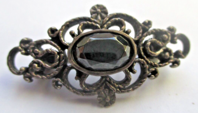 Petite Broche En Argent - Occasion, Style Simple Et élégant