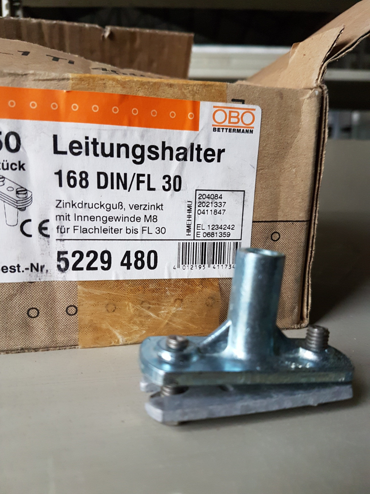 OBO Bettermann 5229480 Supporto Conduttore Piatto FL30 M8 30mm