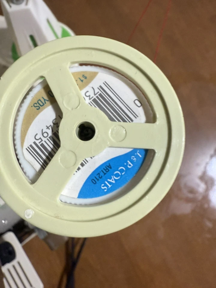 JUKI BABY LOCK EA-605 SERGER SEWING MACHINE WITH FOOT PEDAL TESTED AND WORKING - Image 2 of 4