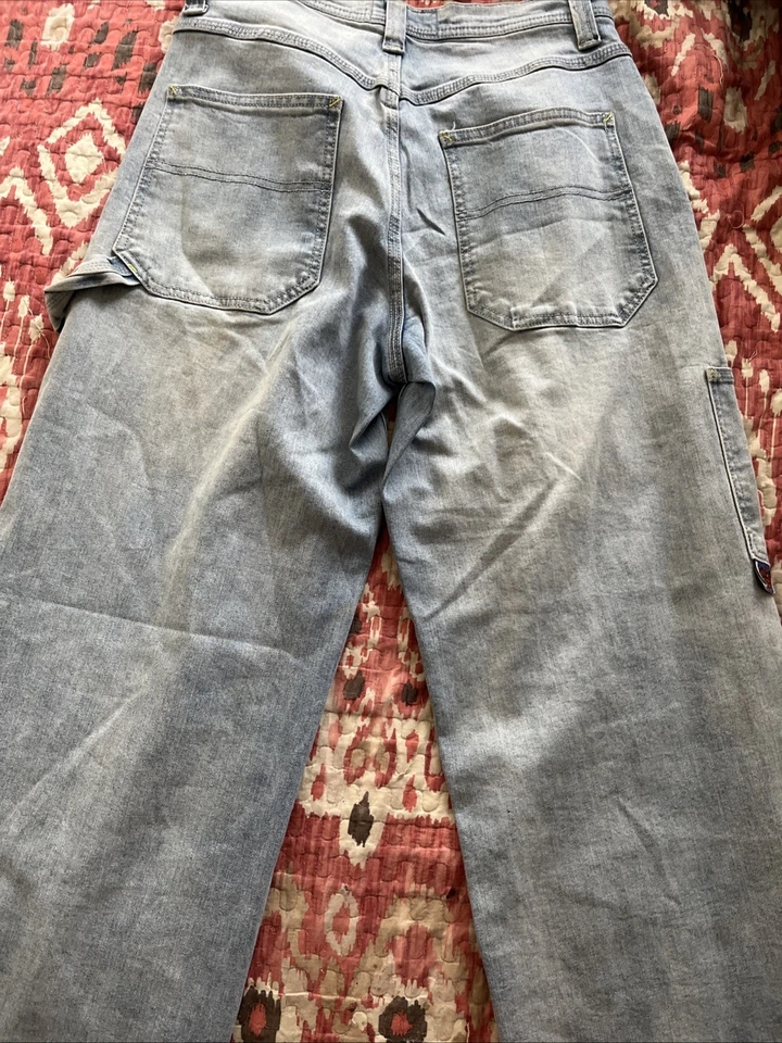 Están en perfecto estado,usados 4 veces,sin manchas tiene un lavado vintage Foto 4 de 4