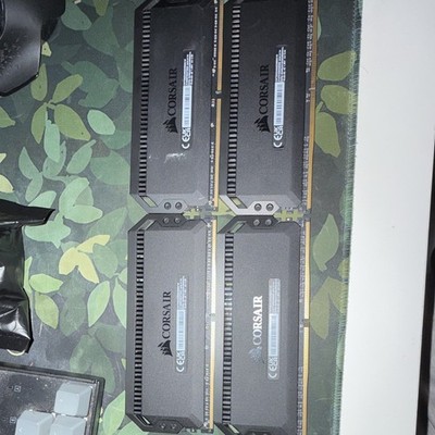 Corsair DOMINATOR PLATINUM DDR4 32GB (4x16GB) DDR4-3600MHz