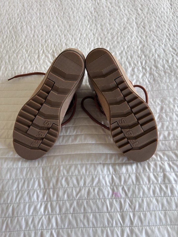 Botín Sorel Evie para mujer 9 cuñas cerámica paradoja rosa imitación piel Foto 4 de 4