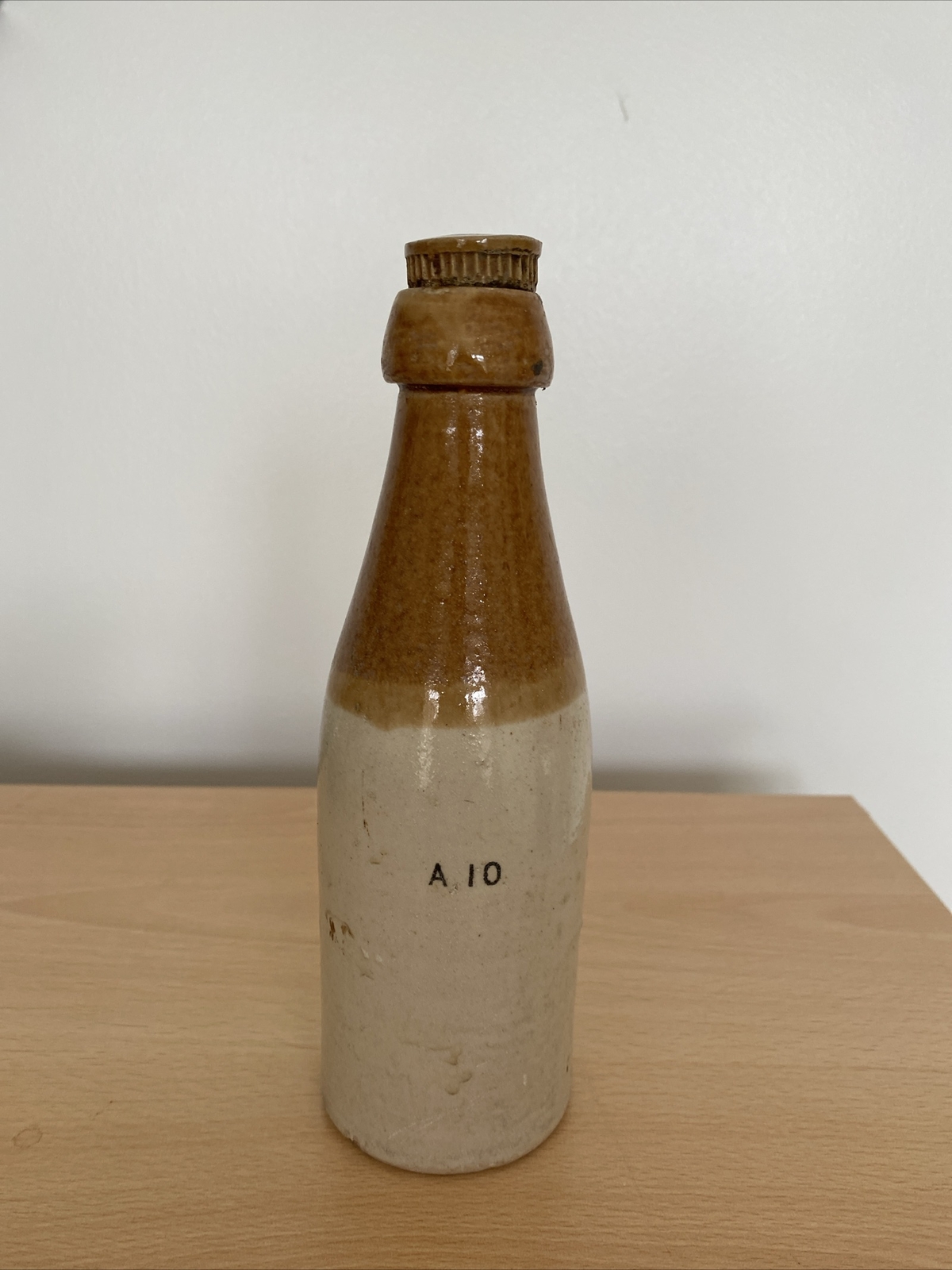 W B Reid & Co Ltd Newcastle On Tyne Pictorial Nourishing Stout Pottery