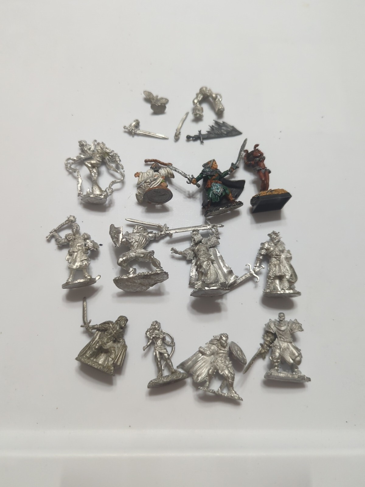 figuras avanzadas de mazmorras y dragones Ral Paratha Metal