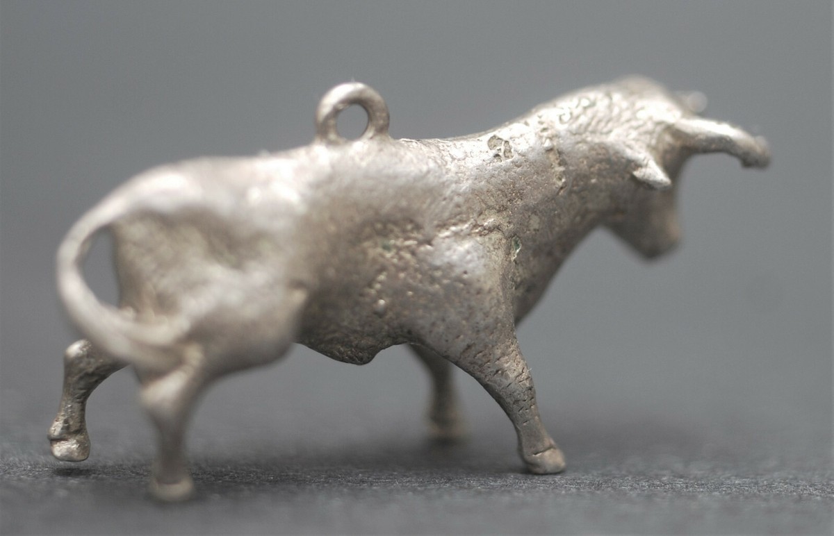 VINTAGE STERLING SILVER CHARM 8 GRAMS BULL OX WITH HORNS