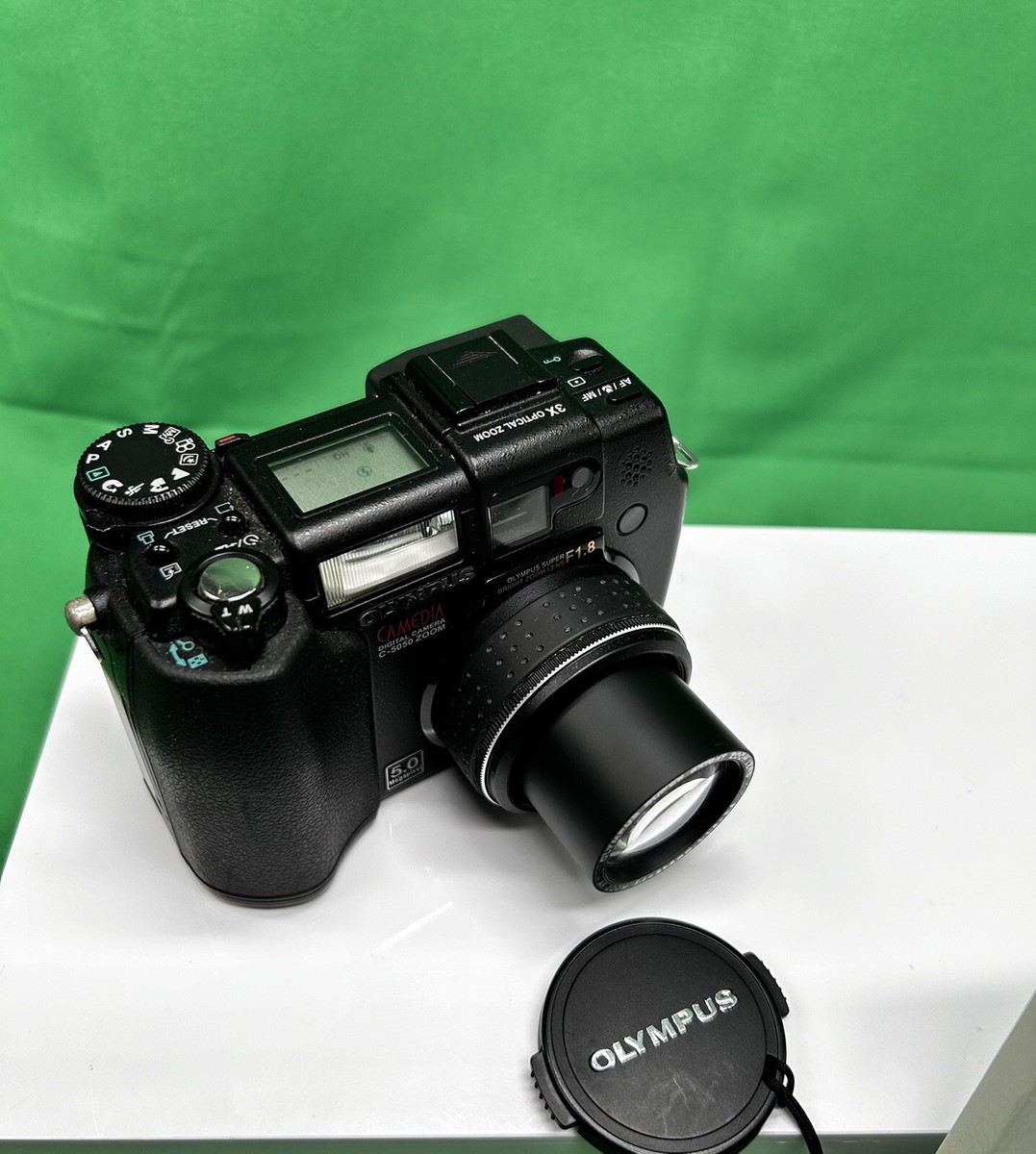 CAMEDIA C-5050 Zoom 5.0MP Olympus Digital Camera W/Manual Work