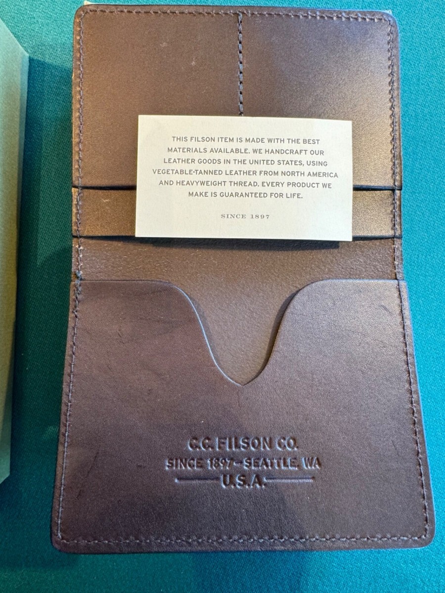 Filson Passport And Card Case New in Box USA Brown Bridle Leather