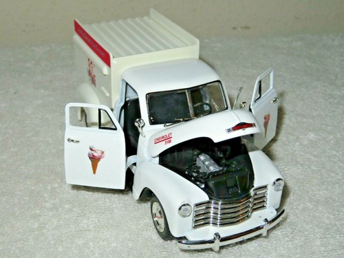 1953 CHEVY 3100 ICE CREAM TRUCK SIGNATURE 1:32 OPENING DOORS & HOOD - Picture 8 of 11