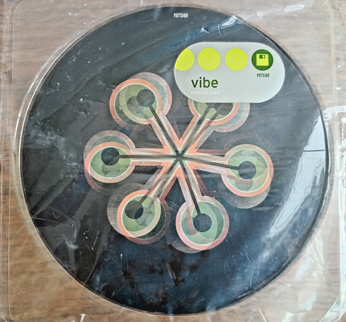 9" Round Psychedelic Hologram Gaming Mouse Mat - New Old Stock by Vibe Loop NYC - 第 1/7 張圖片
