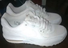 Nike Air Max White Youth size 7 Y
