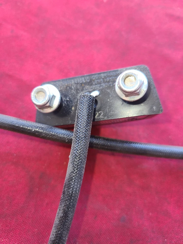 Luz de matrícula OEM 2018-2025 18-25 Indian Chief Scout Rogue Bobber 2413810 Foto 2 de 4