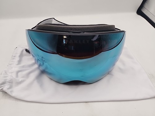 Oakley OO7064 Flight Deck XL Matte Black Prizm Black Iridium Lens 70642100 - Picture 2 of 3